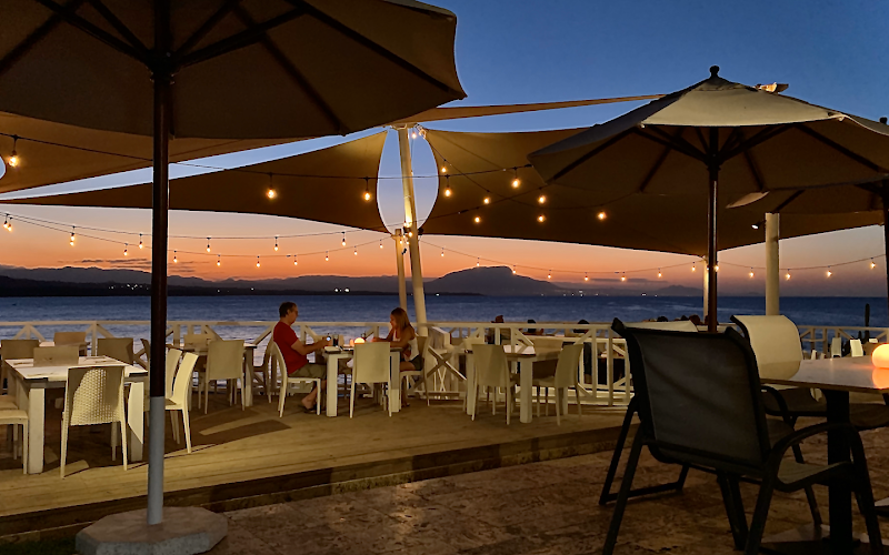 Waterfront Playa Alicia Restaurant