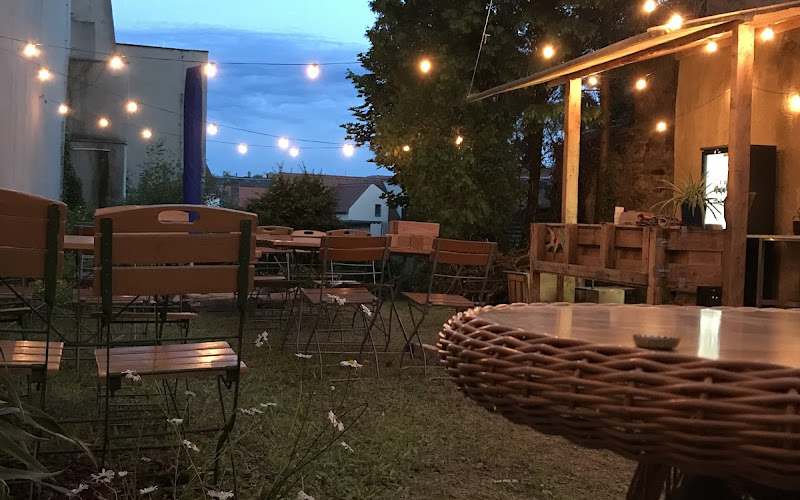 VINYL Biergarten