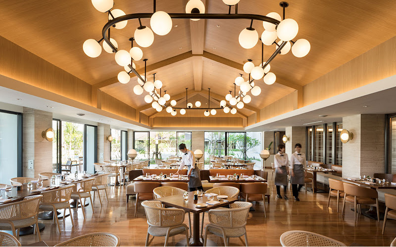 All-Day Dining House Without A Key