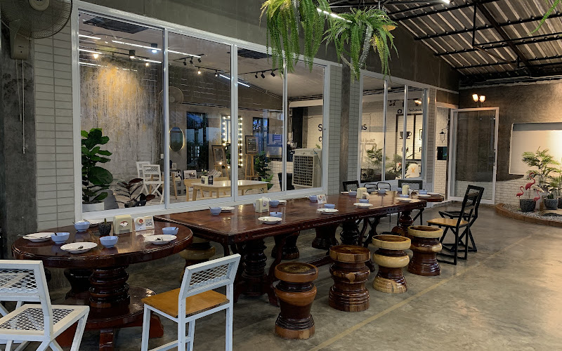 Tata Cafe'&Bistro ทาทาคาเฟ่อาหารอร่อยมั่กมั่กก