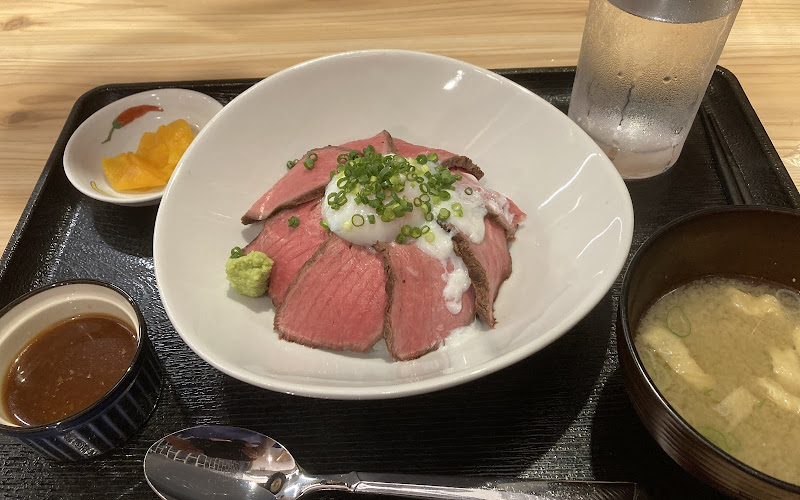 炭火焼肉 輪