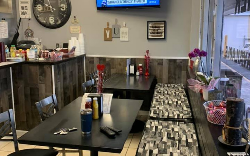 The Brown Bag Eatery