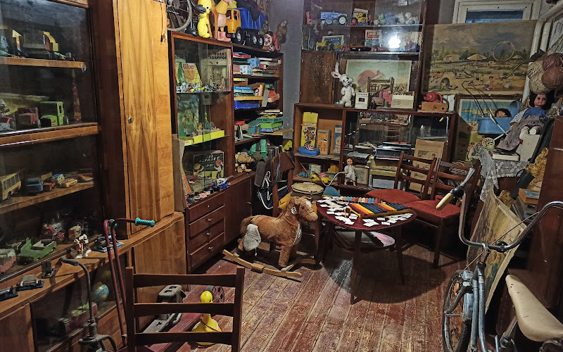 Muzeul Consumatorului Comunist