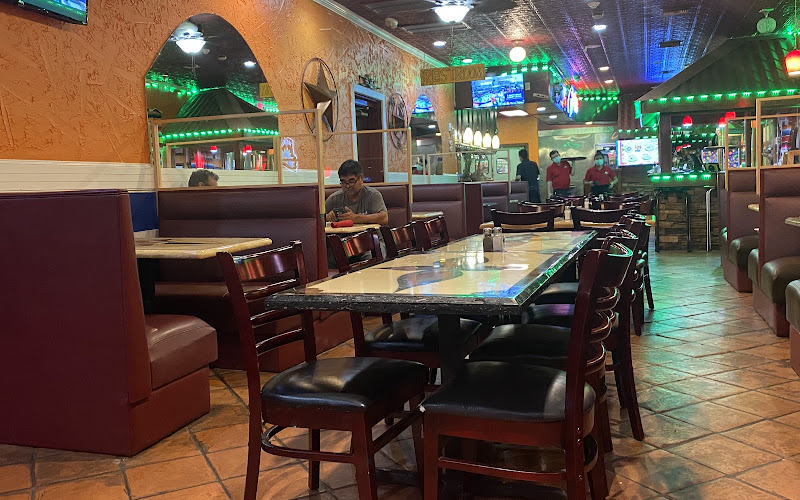 Casa Tapatia Mexican Restaurant & Bar