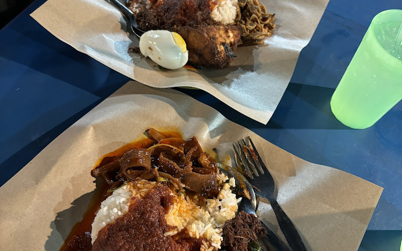 Yus nasi lemak panas