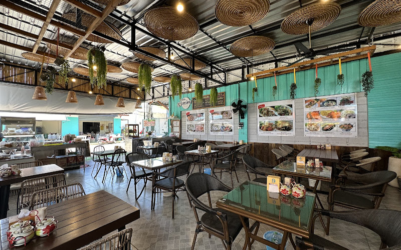 Koh larn Jarn-A-Roi & Love Eat