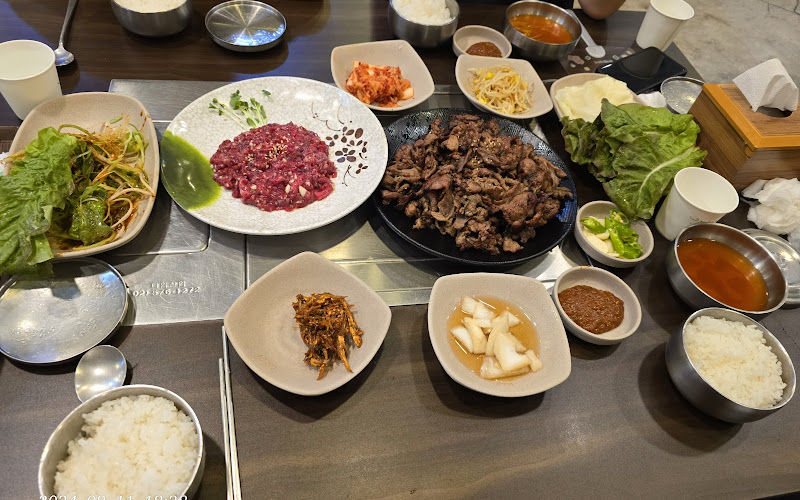 탄탄대로 석쇠불백&뭉티기