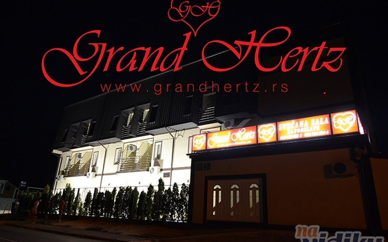 Grand Hertz Svečane Sale i Apartmani
