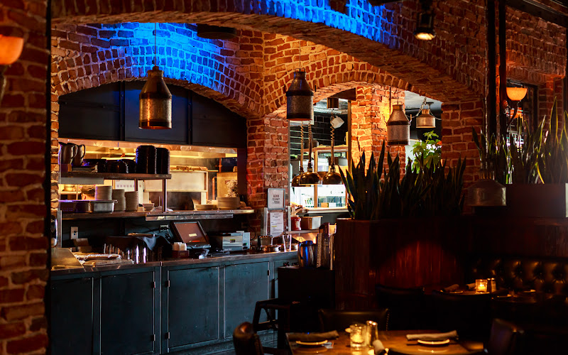 Bobby-Q BBQ Restaurant and Steakhouse