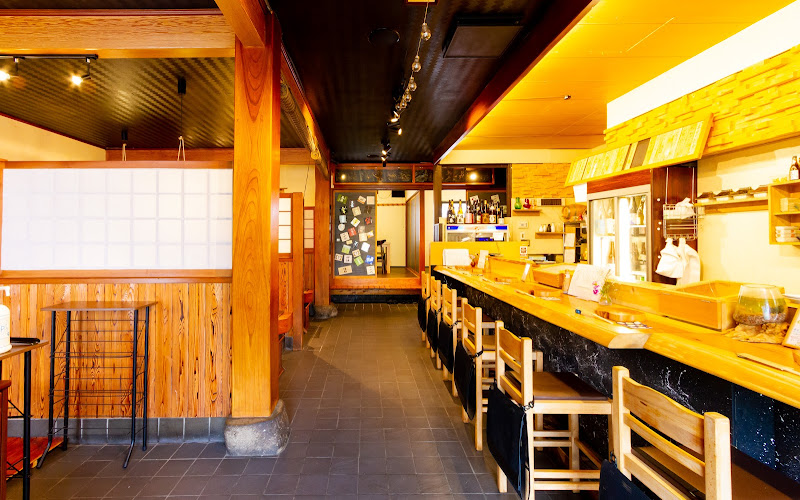 Osakana Dining Kiraku [Japanese sake and appetizer restaurant]