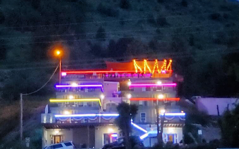 Lava Hillside Suites