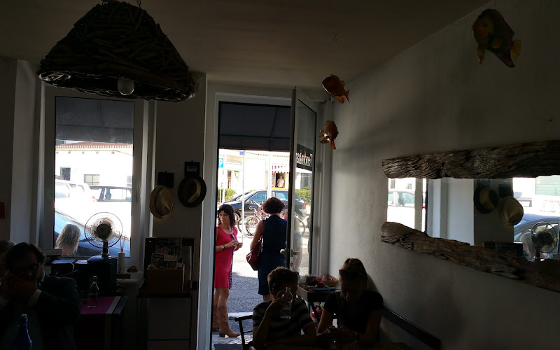 Tendinha (pronto a comer, take away)