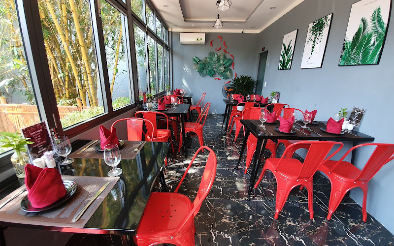 Red Circle Restaurant