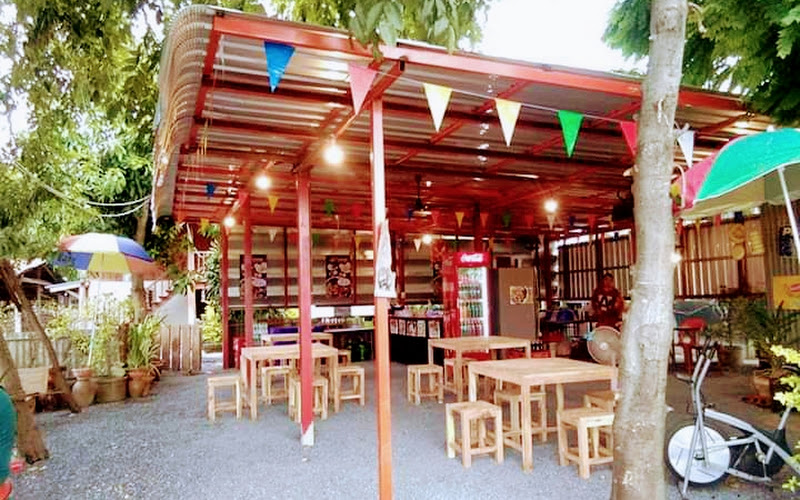 Pad Thai Barn & Fresh Coffee (Barn Cafe)