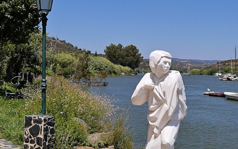 Estátua do Contrabandista