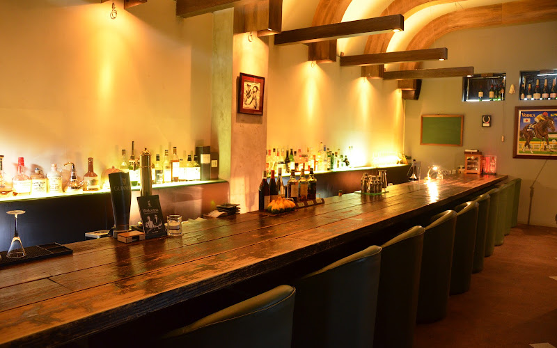 Bar 月光