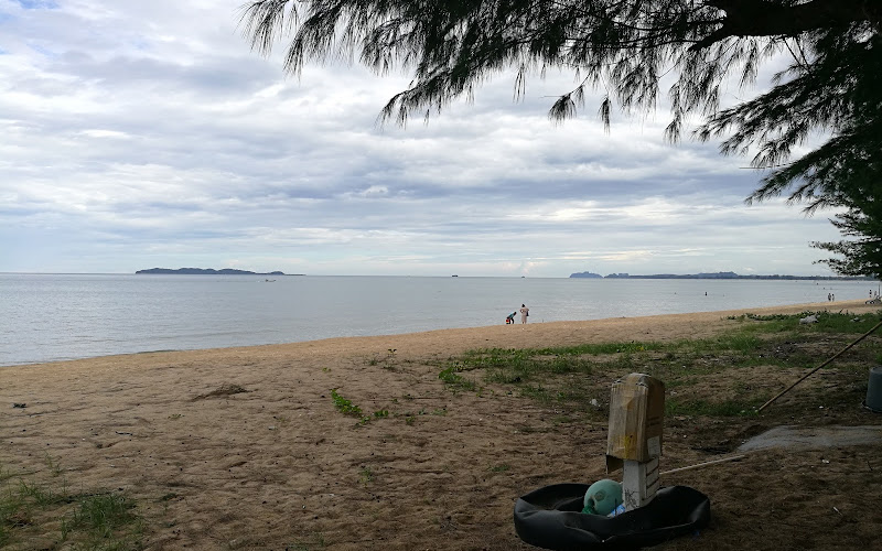 Suan Luang Beach