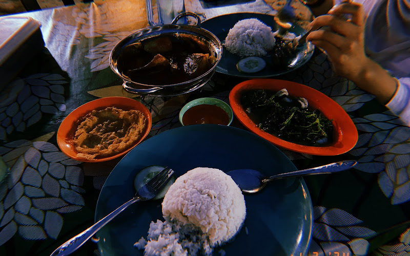 KEDAI MAKAN WARISAN PAK BUSU MAT