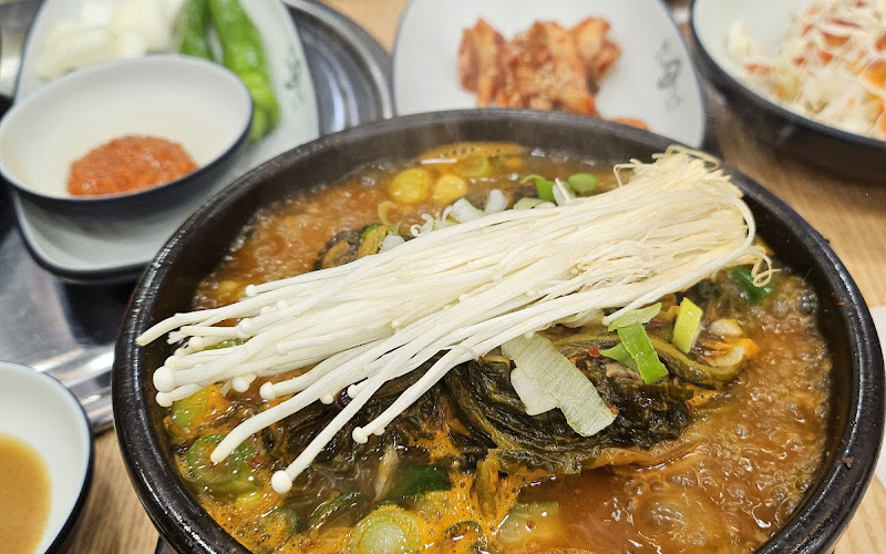 맛나감자탕사천삼천포점