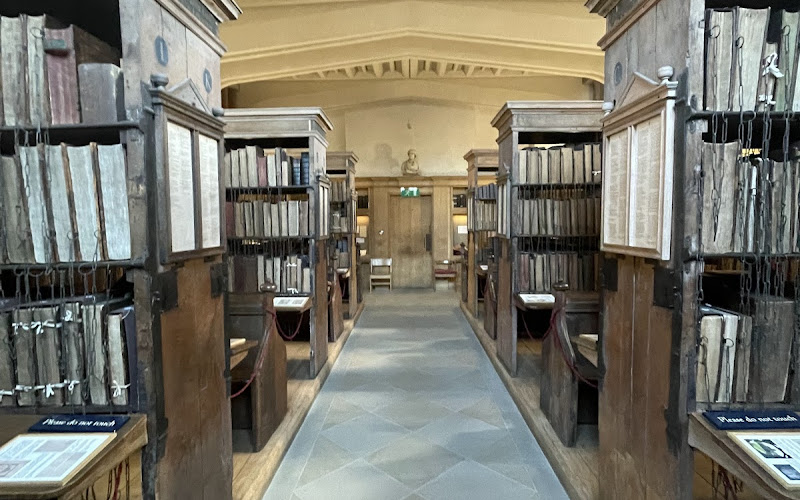 Chained Library