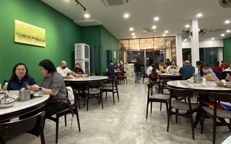 Sam Can Cook Seafood Restaurant • Falim