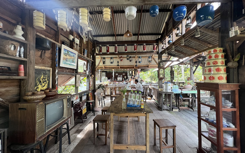 ร้านช้อนเขียว