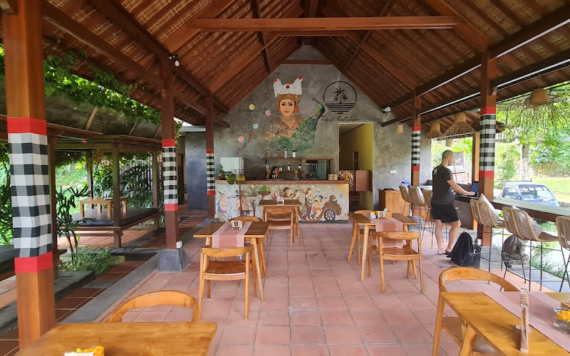 Tini Kitchen and Coconut Juice Bar