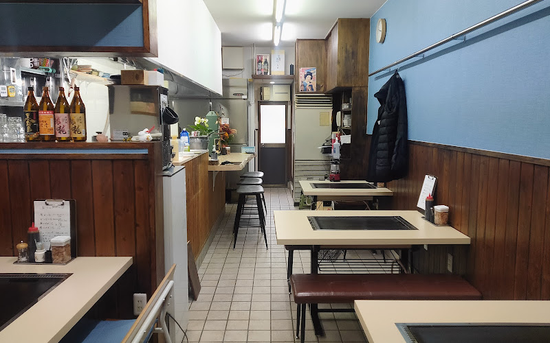 鉄板食堂 KABACHAN