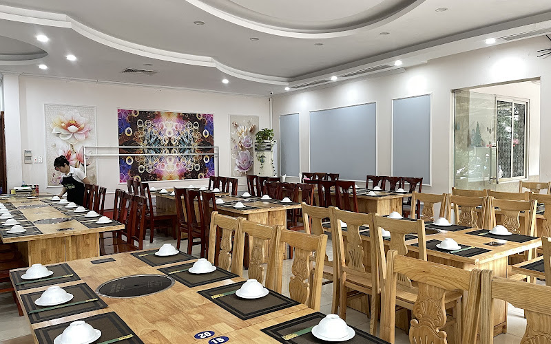 Nhà Hàng Mạnh Hùng