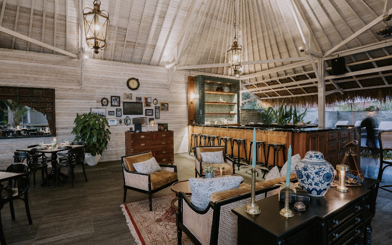 Curry Traders Restaurant and Bar