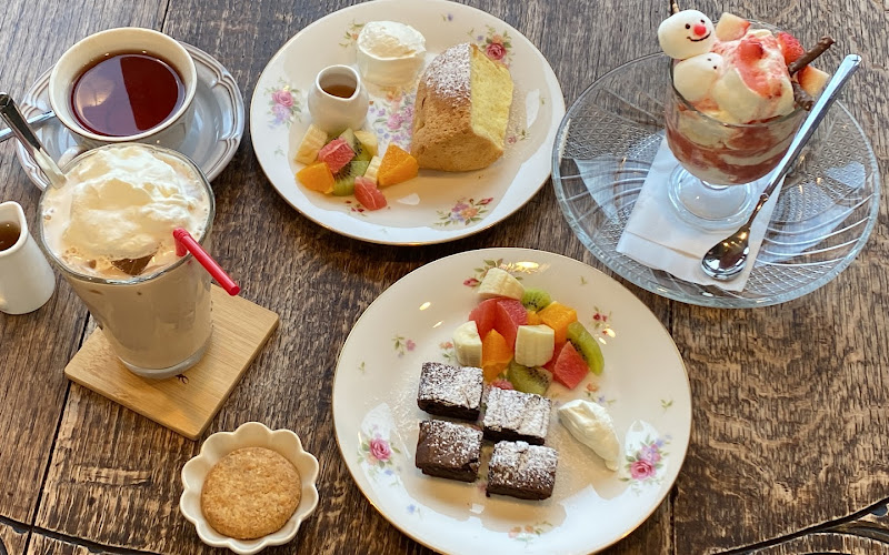 カフェ たからや