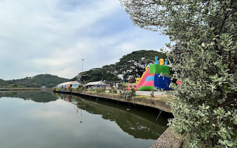 Chaweng Lake