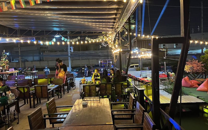 ร้านบันเทิง บาร์ (สะพานสี่ บ่อวิน )