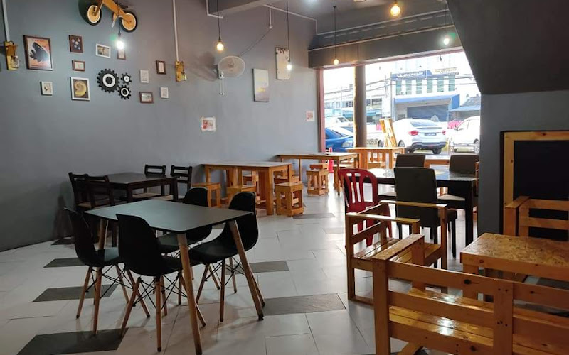 D'MAMA RESTORAN ( Ala Thai & Western Foods)