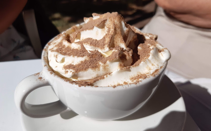 Chapim Cafetaria Lounge Bar