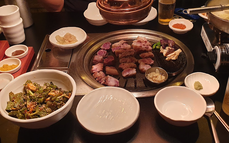 유남주 돼지구이