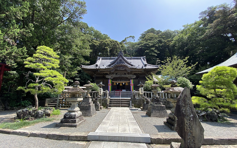 Shirahama Shrine