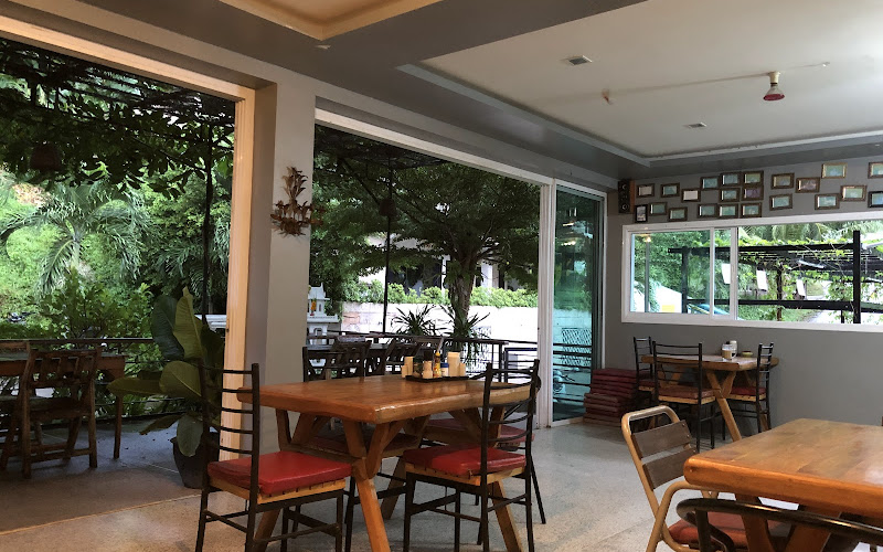 Rung Rueng Restaurant