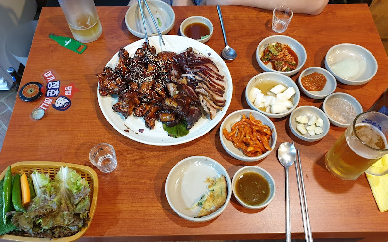 바우네홍삼족발