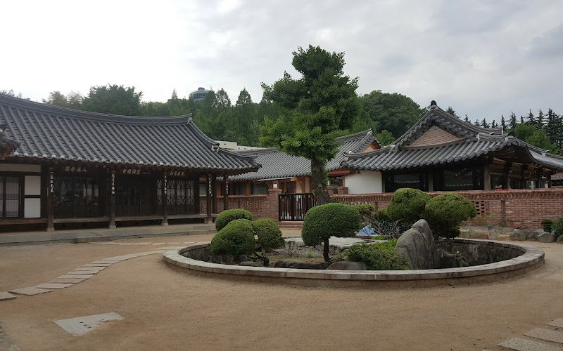 Han Hee Won Art Museum