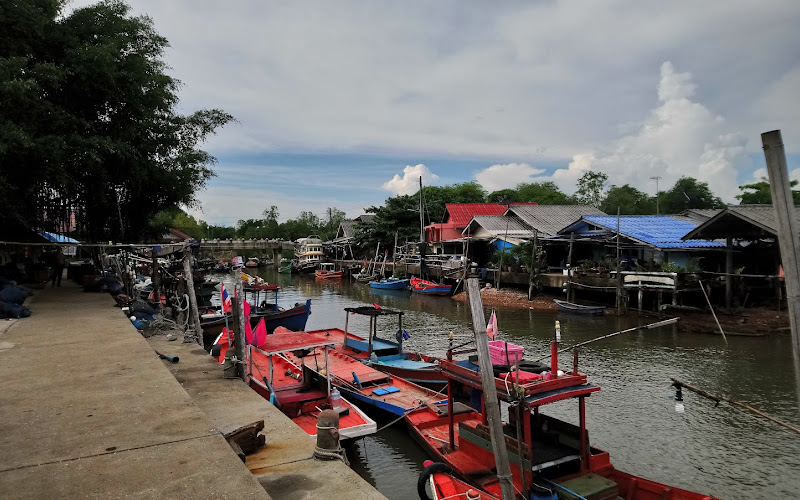 ヌールンカーリーン モスク