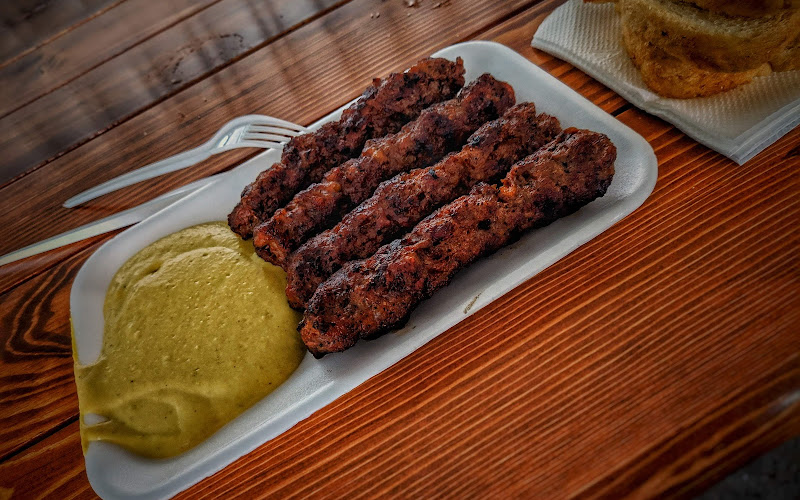 Fast Food Dana de la Piata