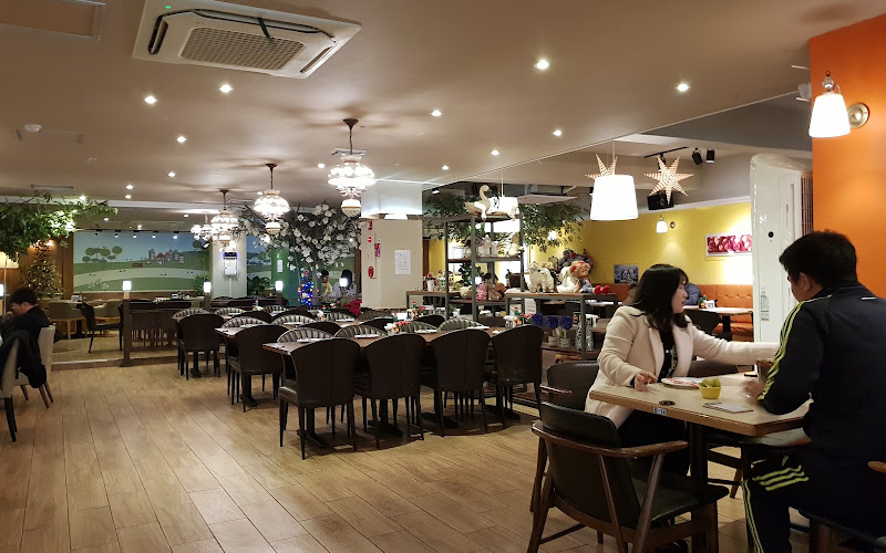 Lee Jae Mo Pizza, Busan Headstore