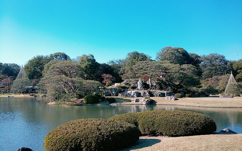 六義園