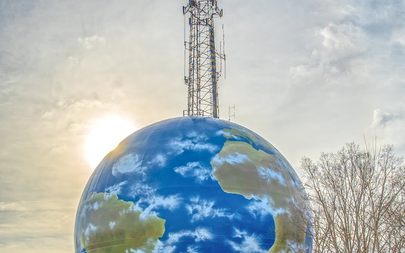 Earthoid: Earth Globe Water Storage Tank