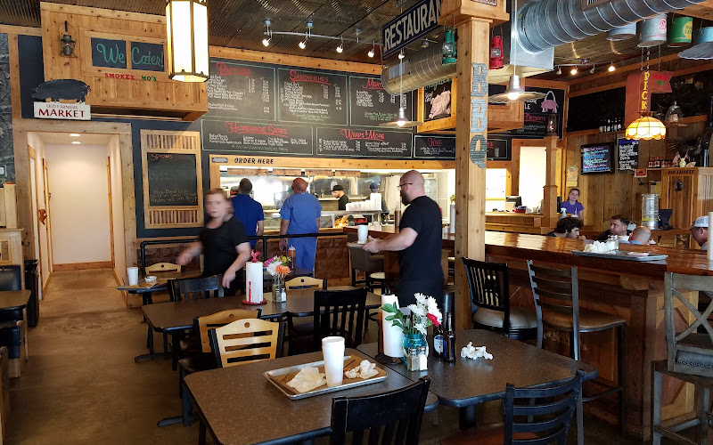 Smokee Mo's Arnold BBQ