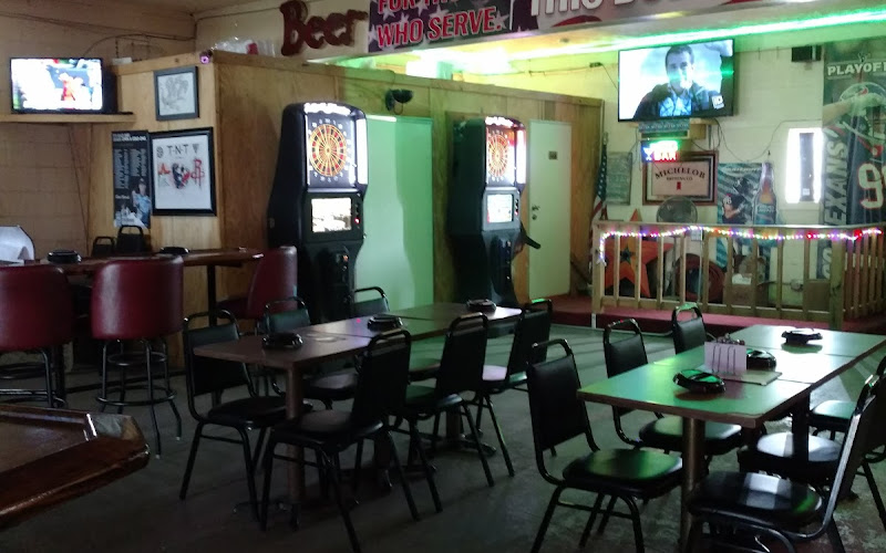 TNT Icehouse Bar & Grill