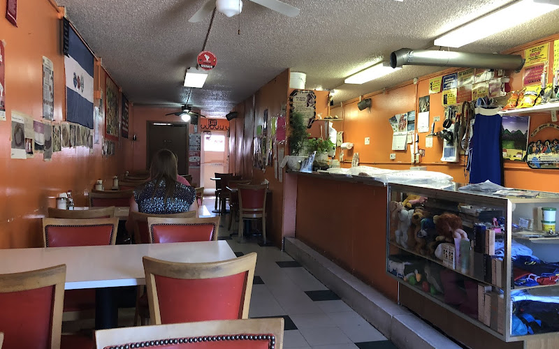 Pupuseria Juanita's Restaurant