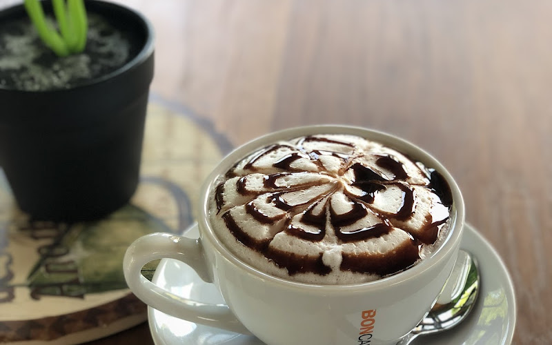 ริมนาคาเฟ่(อุทัยธานี)