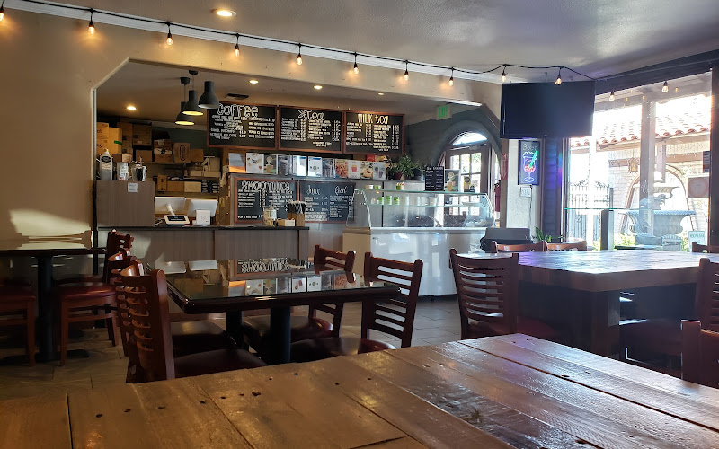 アーモンド ハウス